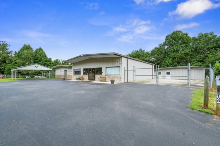 Self-storage facility in Franklin, NC